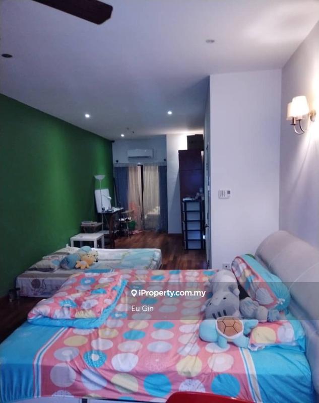 3-storey Terraced House for Sale in Lake Fields, Sungai Besi by Eu Gin - iProperty.com.my