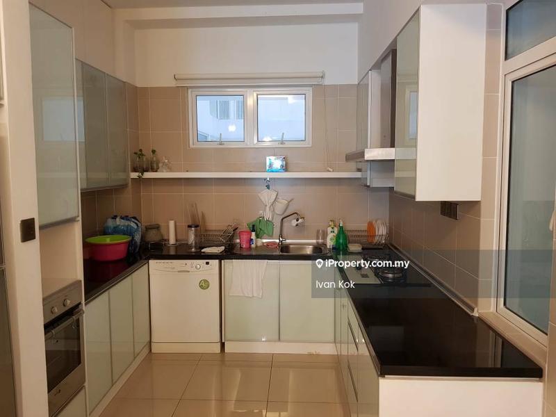 Kondominium untuk Dijual di Amaya Saujana oleh Ivan Kok - Kitchen - iProperty.com.my