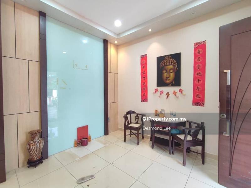 Bungalow House untuk Dijual di Taman Gaya, Ulu Tiram oleh Desmond Lee - iProperty.com.my
