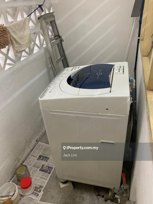 For Rent - Vista Komanwel B