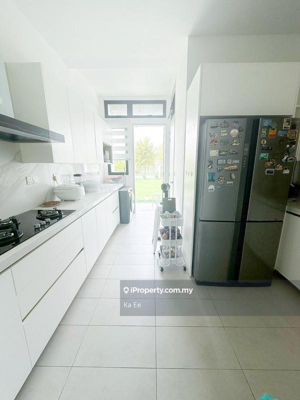 Semi-Detached House for Sale in Hampton Residences Bandar Seri Coalfields, Sungai Buloh by Ka Ee - iProperty.com.my