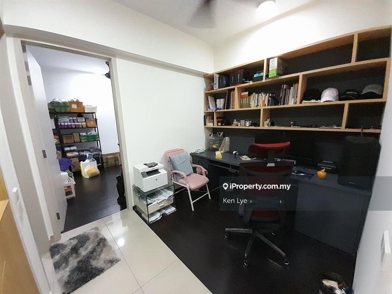 For Sale - The Leafz @ Dedaun