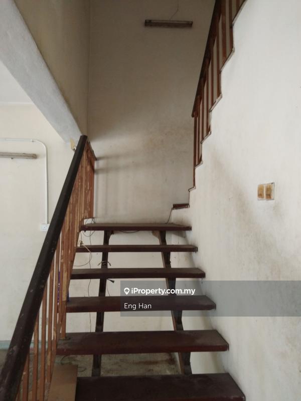 Rumah Teres 2-Tingkat untuk Dijual di Taman Overseas Union (Taman Oug), Jalan Klang Lama (Old Klang Road) oleh Eng Han - iProperty.com.my