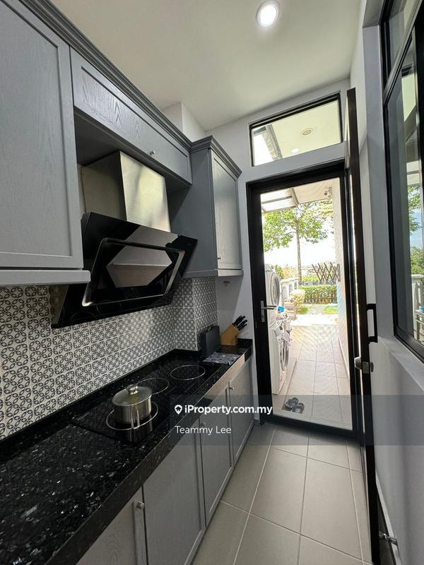 Rumah Berkembar untuk Dijual di Eco Majestic, Semenyih oleh Teammy Lee - iProperty.com.my