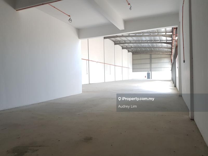 For Rent - Semi-D Factory at Balakong Kajang, Easy Access to SILK and Lekas Highway