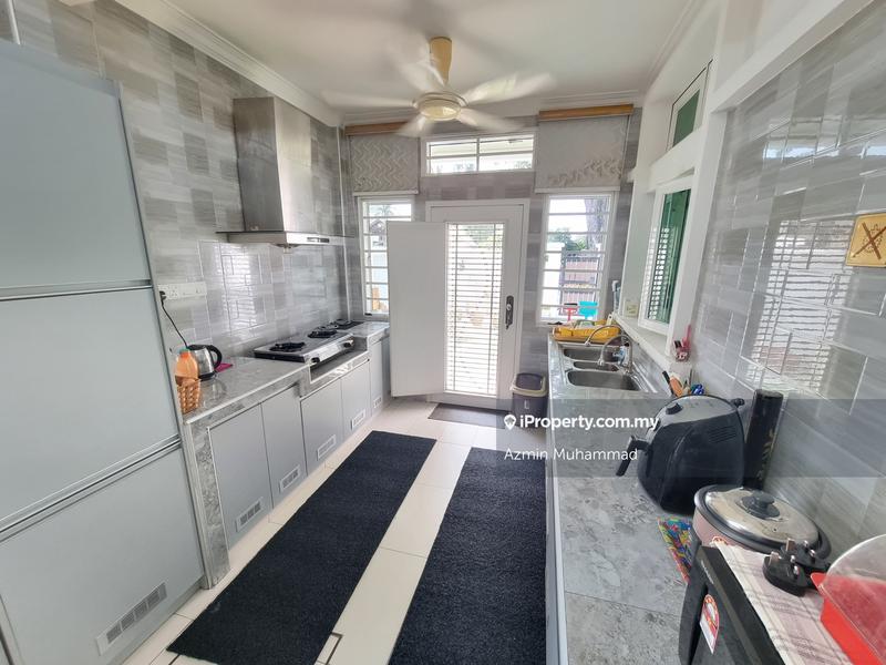 Bungalow House for Sale in Seksyen 10, Shah Alam by Azmin Muhammad - iProperty.com.my