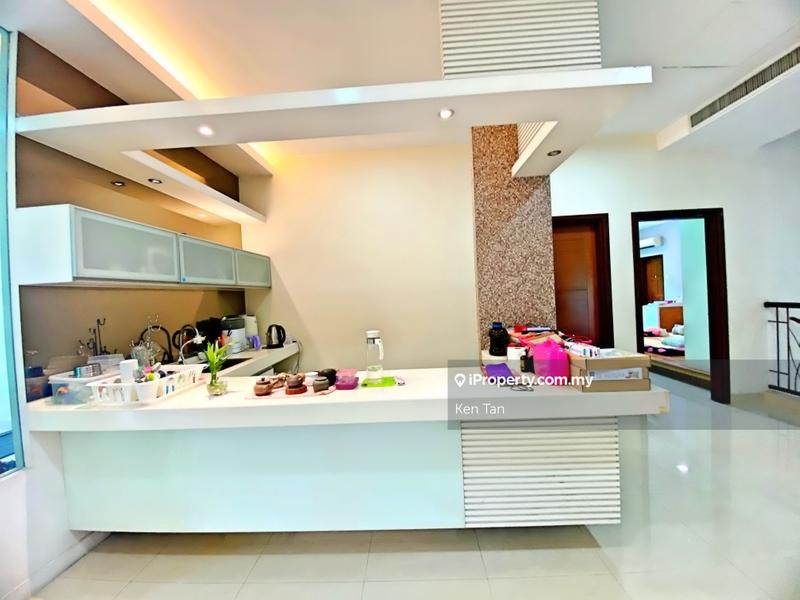 Bungalow House for Sale in Lakeview Saujana @ Saujana Golf, Saujana by Ken Tan - iProperty.com.my