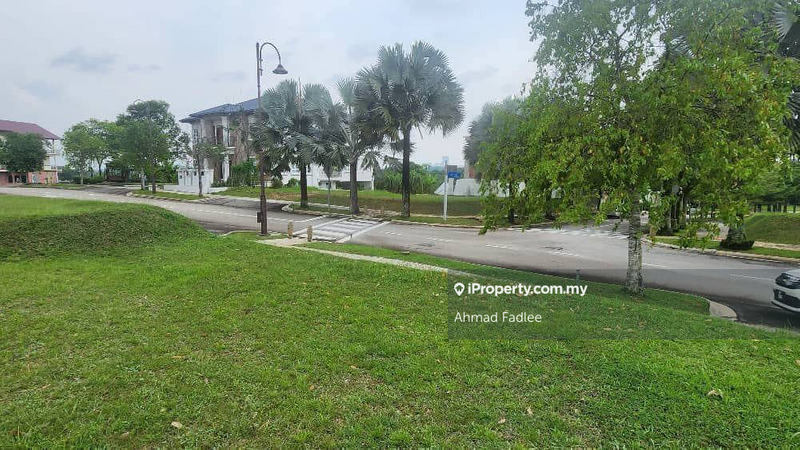Banglo Tanah untuk Dijual di Presint 11, Presint 11 oleh Ahmad Fadlee - iProperty.com.my