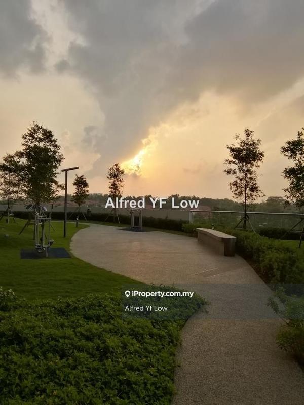 Kediaman Servis untuk Dijual di Molek Regency oleh Alfred Yf Low - iProperty.com.my