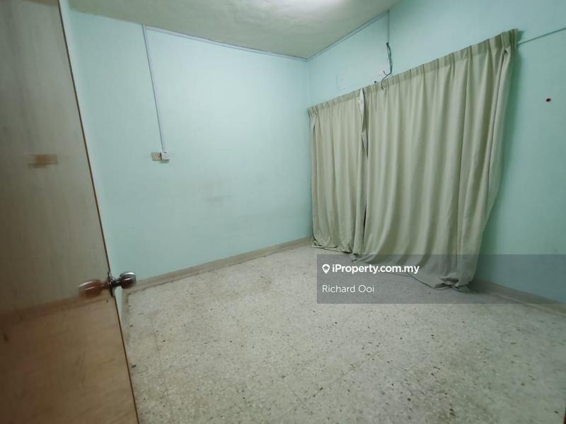 Rumah Berangkai 2 Tingkat untuk Dijual di Taman Mayang, Petaling Jaya oleh Richard Ooi - iProperty.com.my