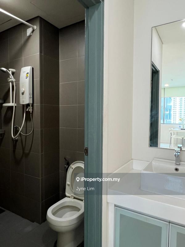 Kediaman Servis untuk Dijual di Mercu Summer Suites oleh Jyne Lim - iProperty.com.my