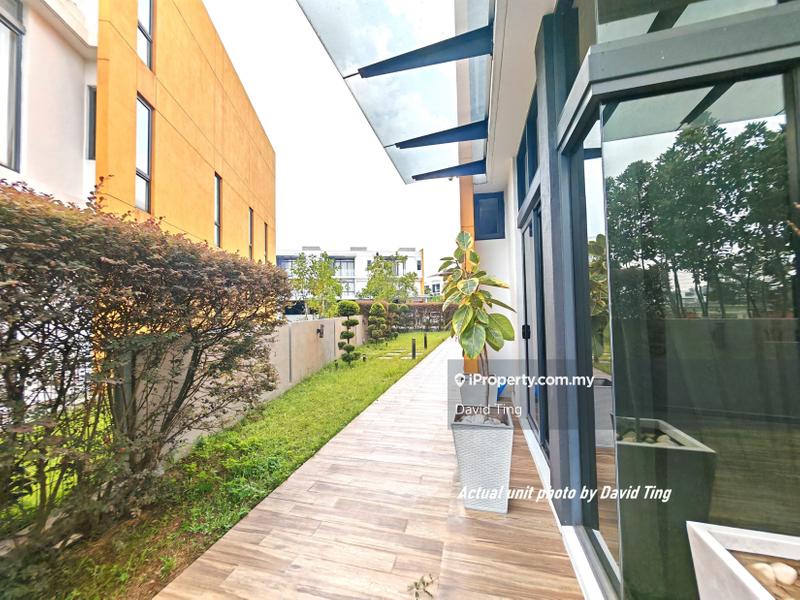 3-storey Terraced House for Sale in Lake Fields, Sungai Besi by David Ting - iProperty.com.my