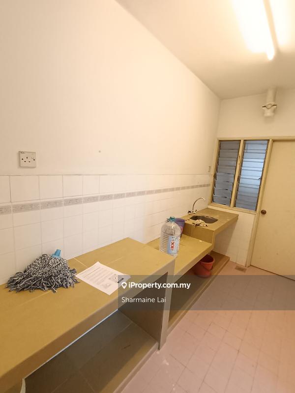 For Sale - Akasia Apartment