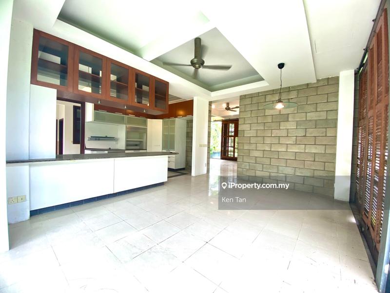Bungalow House for Sale in Lakeview Saujana @ Saujana Golf, Saujana by Ken Tan - iProperty.com.my