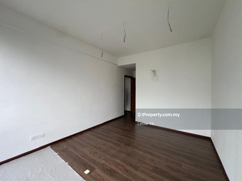 Rumah Berangkai 4 Tingkat untuk Dijual di Empire Residence, Damansara Perdana, Damansara Perdana oleh Leow Yb - iProperty.com.my