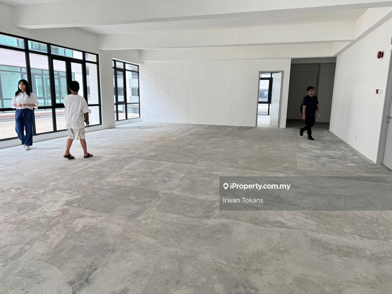 Shop / Office untuk Disewa di IOI Resort City, Putrajaya oleh Irwan Tokans - iProperty.com.my
