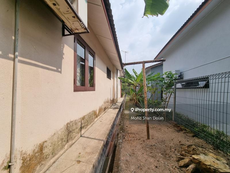 Bungalow House for Sale in Kampung Tunku, Petaling Jaya by Mohd Shah Dolah - iProperty.com.my