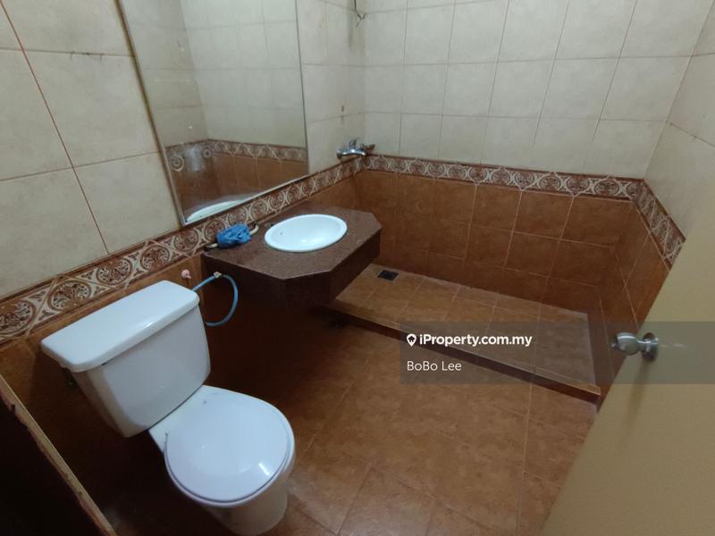 Semi-Detached House for Sale in Taman Overseas Union (Taman Oug), Jalan Klang Lama (Old Klang Road) by BoBo Lee - iProperty.com.my