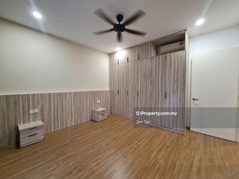 Rumah Berangkai 2 Tingkat untuk Dijual di Twentyfive7, Tanjong Duabelas oleh Jen Tan - iProperty.com.my