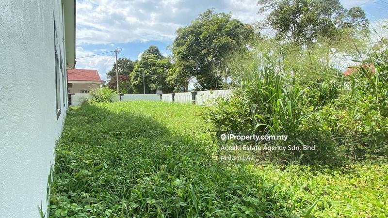 Semi-Detached House for Sale in Bukit Gambir, Grisek by M Jamil Ali - iProperty.com.my