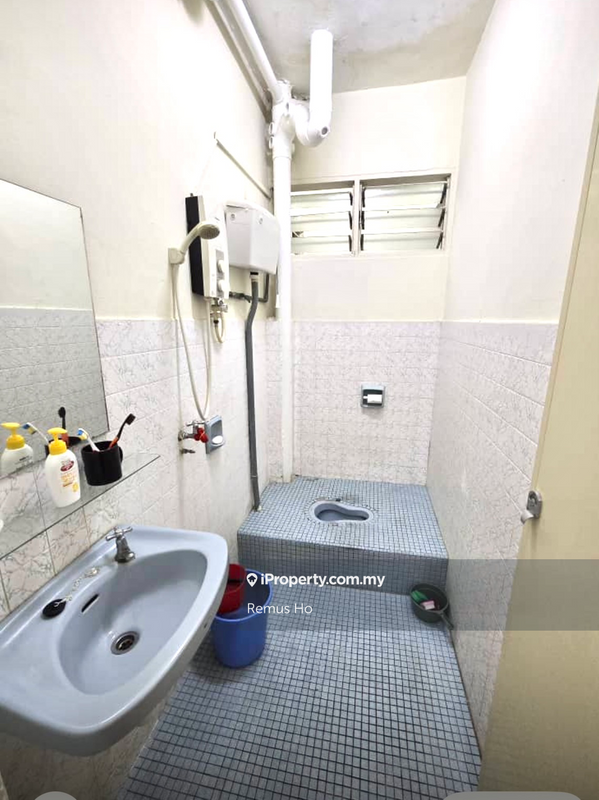 Rumah Pangsa untuk Dijual di Kuchai Entrepreneurs Park oleh Remus Ho - iProperty.com.my