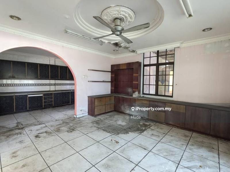 Bungalow House for Sale in Taman Seaview, Port Dickson by Huda - iProperty.com.my