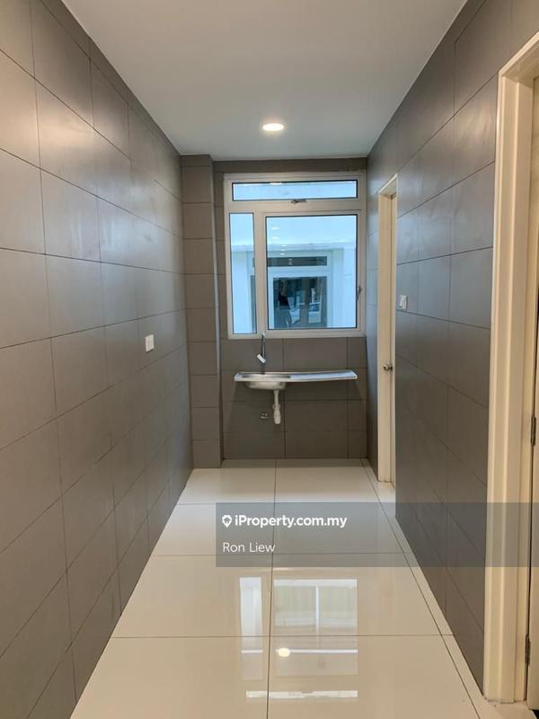 Rumah Teres 2-Tingkat untuk Dijual di Bandar Putra Permai, Seri Kembangan oleh Ron Liew - iProperty.com.my