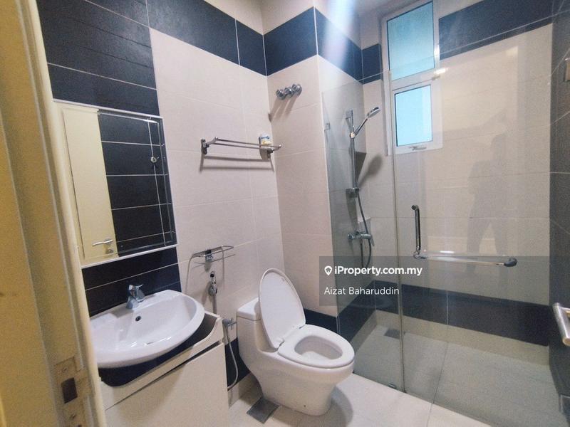 Rumah Berkembar untuk Dijual di Bukit Kerinchi, Pantai oleh Aizat Baharuddin - iProperty.com.my