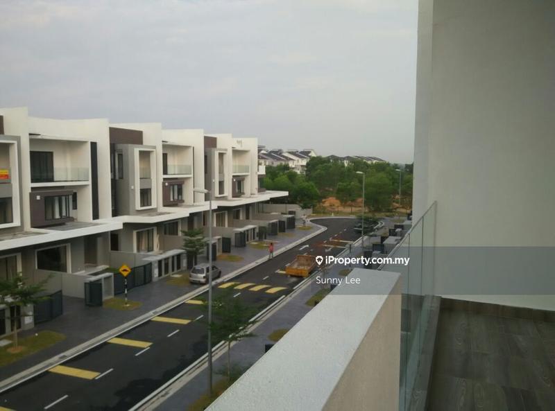 3-storey Terraced House for Sale in Taman Saujana Mutiara, Kajang by Sunny Lee - iProperty.com.my