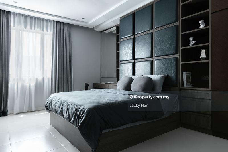 For Sale - Laurel Residence