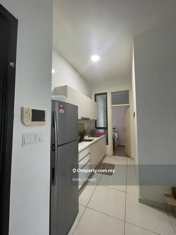 Service Residence for Sale in D'Summit Residences by Andy Cheah - iProperty.com.my