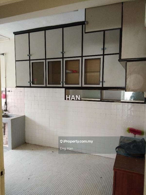Rumah Pangsa untuk Dijual di Kuchai Entrepreneurs Park oleh Eng Han - iProperty.com.my