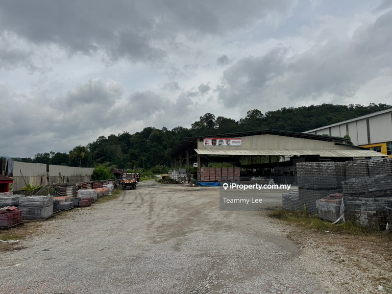 Tanah Perindustrian untuk Dijual di 1,.72 Acres Industrial Land Jalan Sungai Tekali, Hulu Langat oleh Teammy Lee - iProperty.com.my