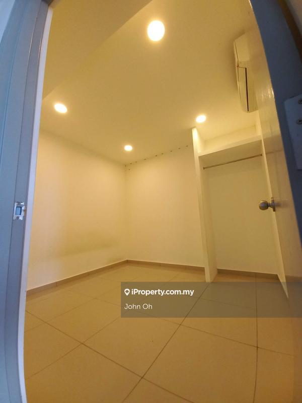 For Sale - First Subang (SS 15 Courtyard)