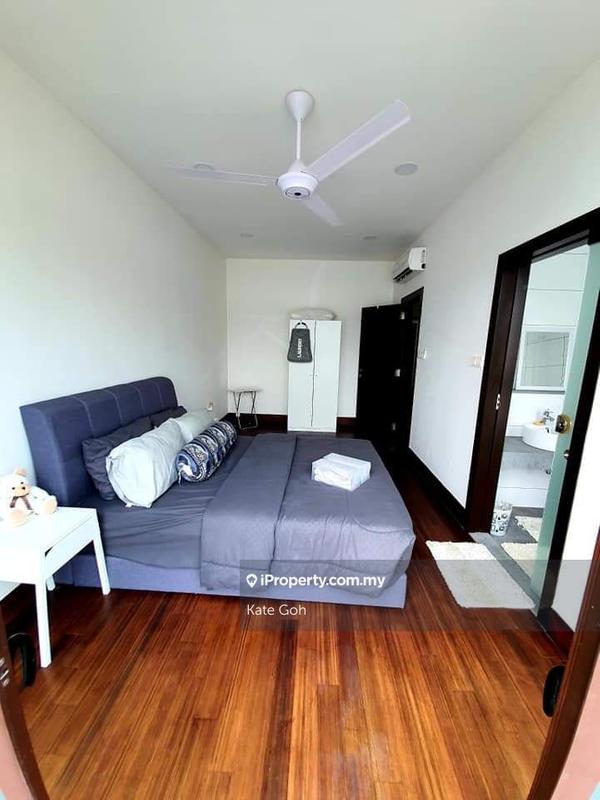 Rumah Berkembar untuk Dijual di Perdana Lakeview East, Cyberjaya oleh Kate Goh - iProperty.com.my