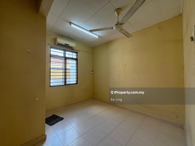 Rumah Berkembar untuk Dijual di Taman Kipark, Puchong oleh Ee Ling - iProperty.com.my