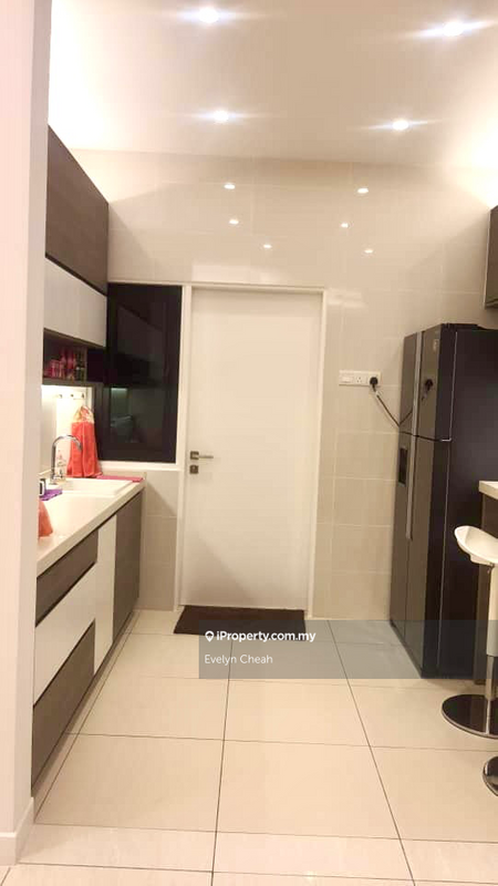 For Sale - Sky Condominium (Skyz Residence)