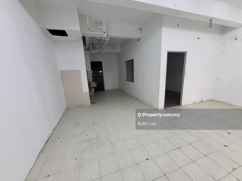 Shop for Sale in Serdang, Seri Kembangan by BoBo Lee - iProperty.com.my