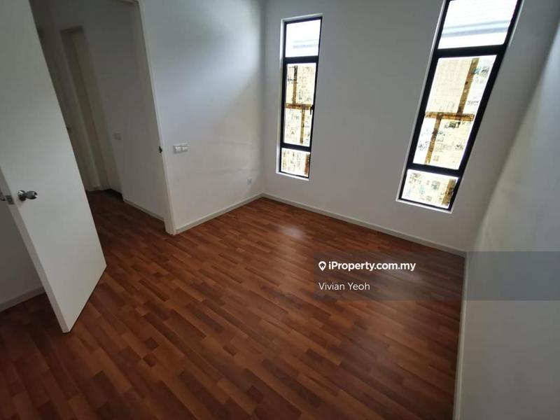 Semi-Detached House for Sale in Bandar Puncak Alam, Puncak Alam by Vivian Yeoh - iProperty.com.my