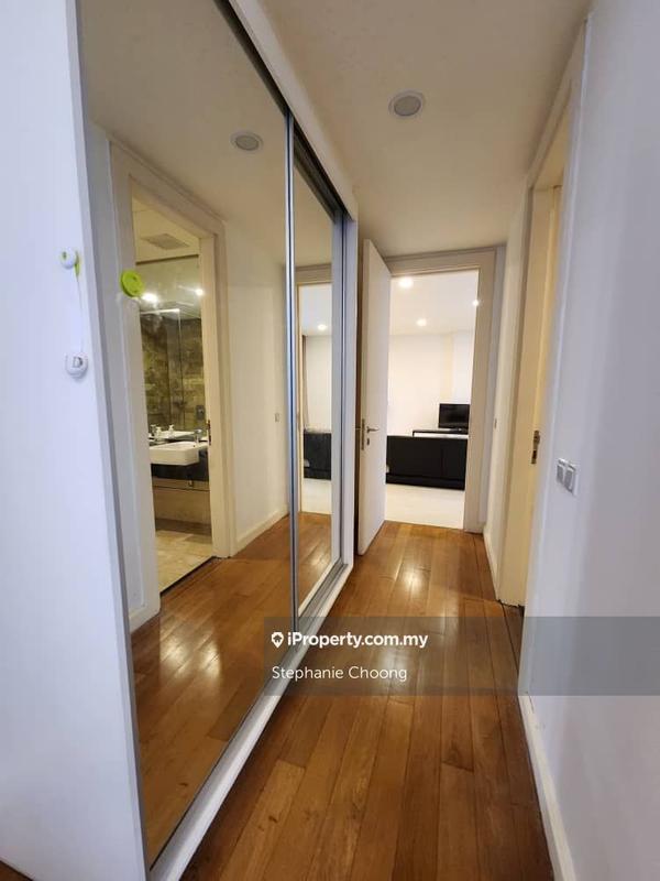 For Sale - 6 CapSquare