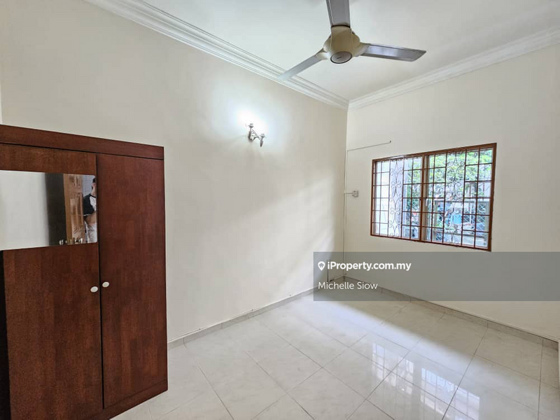 Rumah Berangkai 2 Tingkat untuk Dijual di Taman Seri Taming, Cheras oleh Michelle Siow - iProperty.com.my
