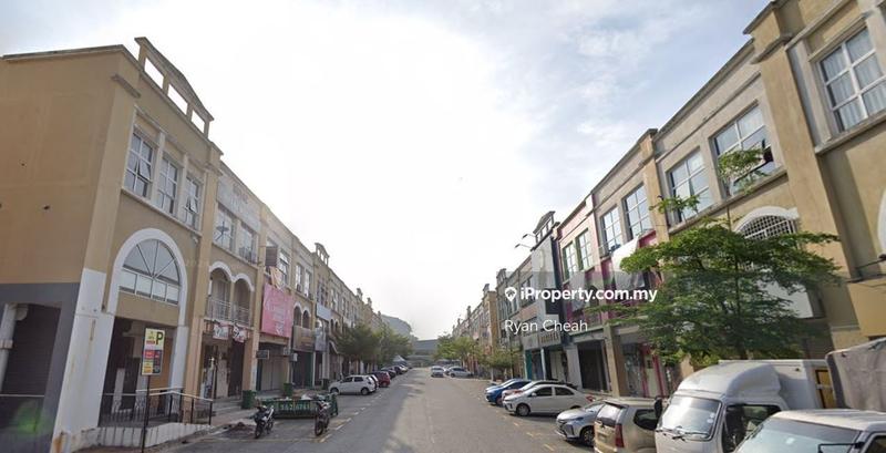 Shop for Sale in Pusat Perniagaan Reef, Rawang by Ryan Cheah - iProperty.com.my