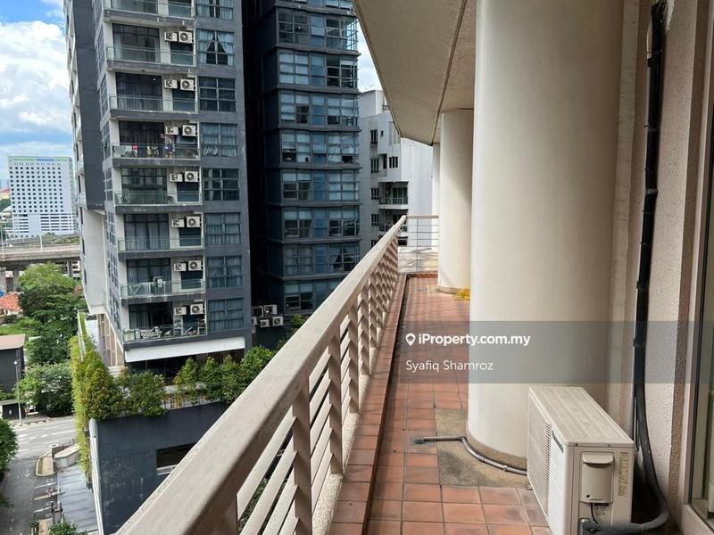 For Sale - Hampshire Park Condominium