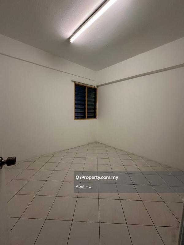 Apartment for Sale in Pangsapuri Vista Serdang by Abel Ho - iProperty.com.my