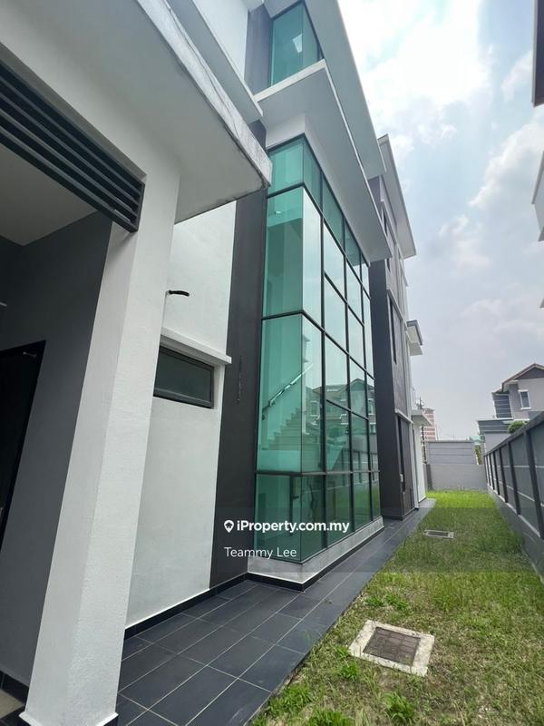Banglo untuk Dijual di Sungai Long, Bandar Sungai Long oleh Teammy Lee - iProperty.com.my