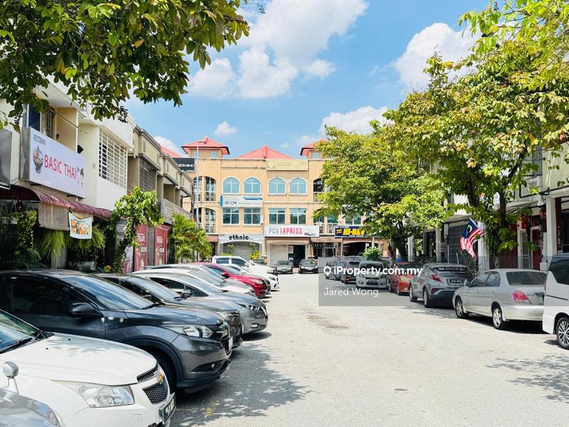 For Sale - ROI 4.8% | 2 STOREY CORNER LOT SHOP 48X75 | FACING MAINROAD | PRIME LOCATION | KEMUNING