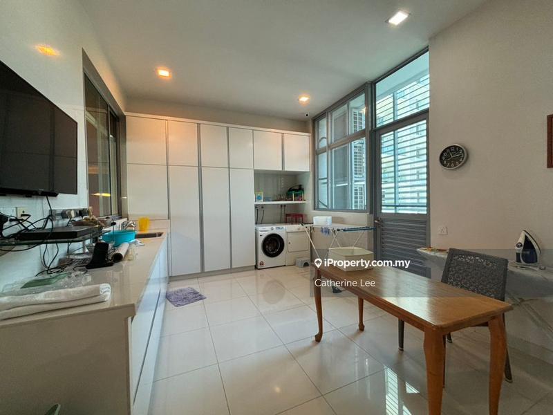 Condominium for Rent in Infinity Beachfront Condominium by Catherine Lee - iProperty.com.my