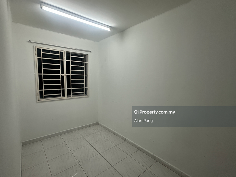 Flat for Rent in Rumah Pangsa Saga (Saga Suria) by Alan Pang - iProperty.com.my
