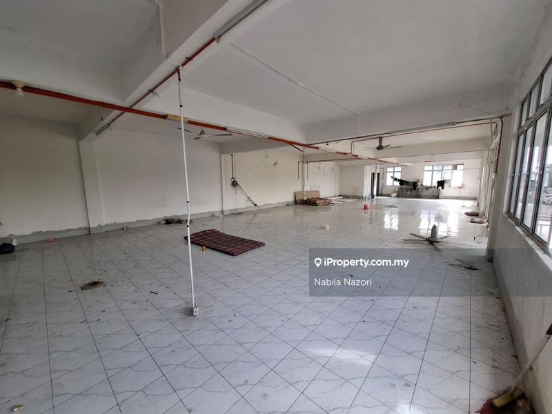 Warehouse for Rent in Padang Tembak, Kota Bharu by Nabila Nazori - iProperty.com.my