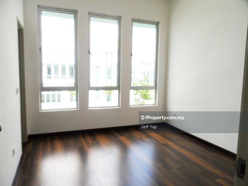 Cluster House for Sale in Nusa Duta, Iskandar Puteri (Nusajaya) by Jeff Yap - iProperty.com.my